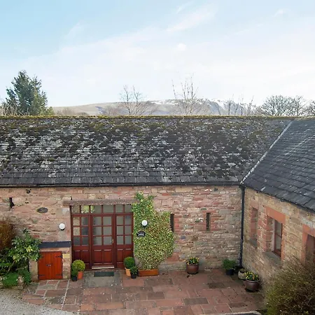 Garden * Pooley Bridge